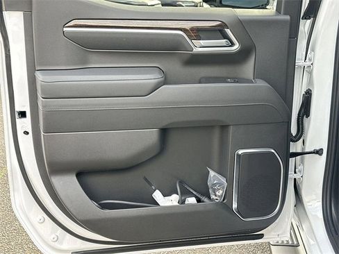 New 2026 GMC Sierra 1500 Elevation image 24