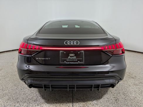 Used 2023 Audi e-tron GT Premium Plus AWD/4WD image 6