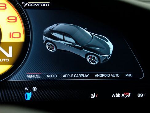 Used 2025 Ferrari Purosangue image 27