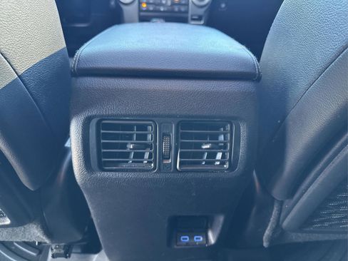 Used 2023 Toyota 4Runner Limited image 32