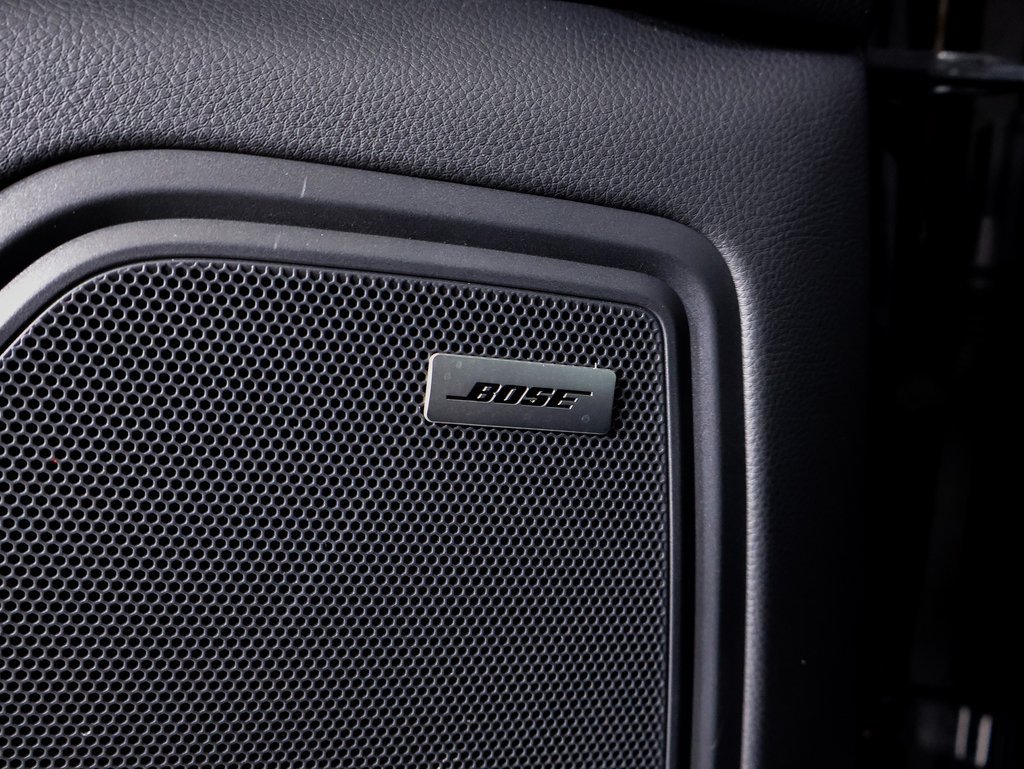 Used 2025 Porsche Macan AWD/4WD image 19