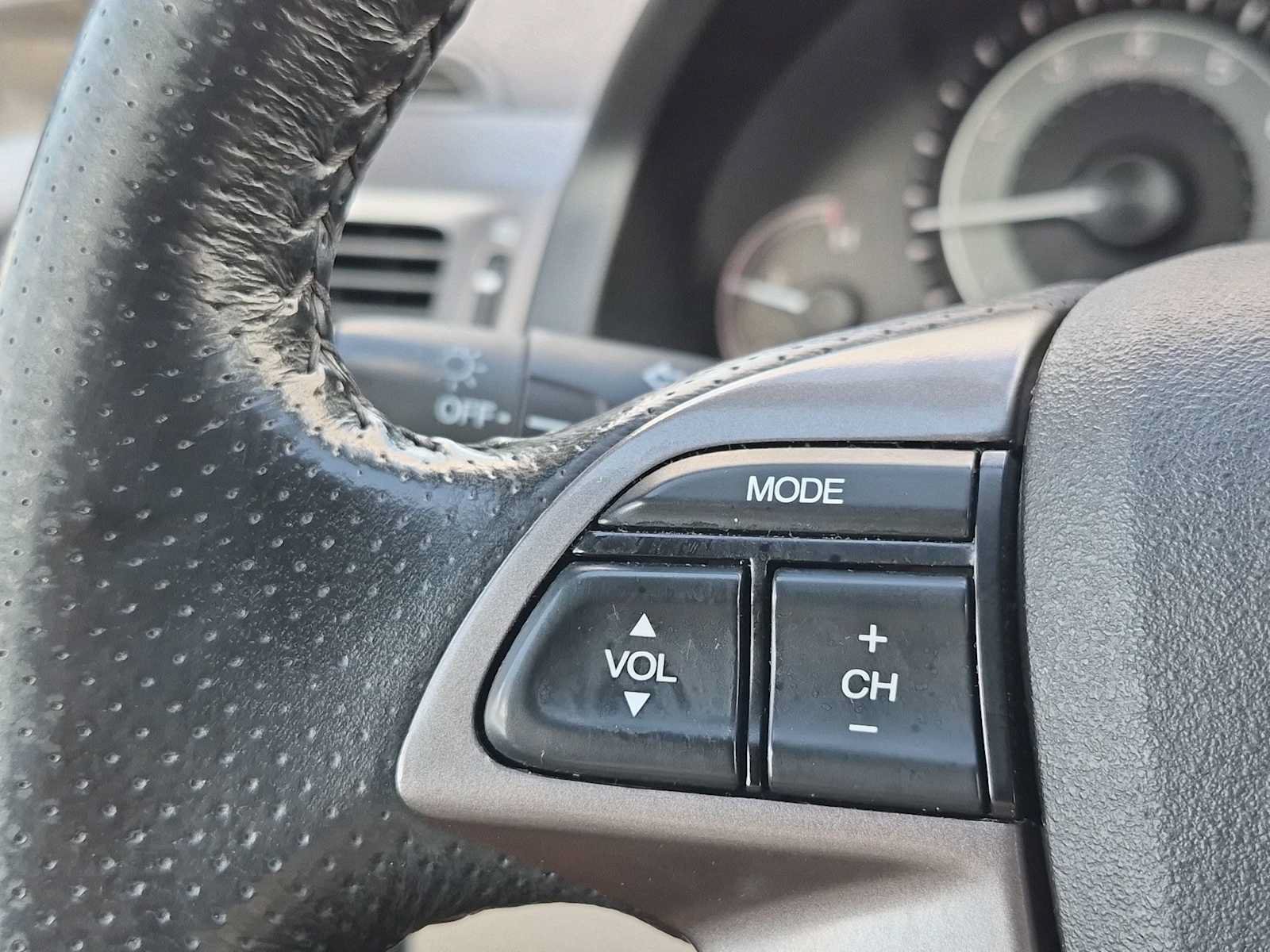 Used 2015 Honda Odyssey EX-L image 24