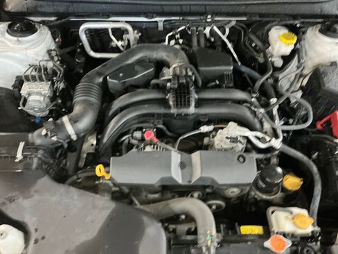 Used 2019 Subaru Outback 2.5i Premium image 21