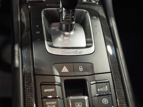 Used 2015 Porsche 911 Turbo S AWD/4WD image 21