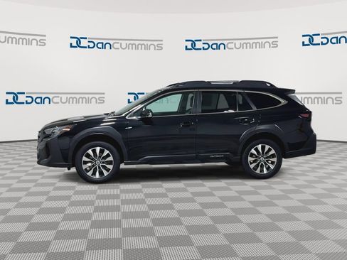Used 2023 Subaru Outback Limited image 5
