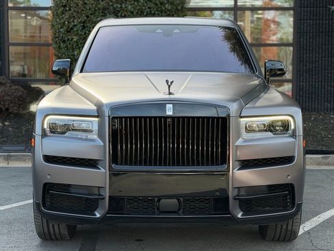 Used 2019 Rolls-Royce Cullinan image 3