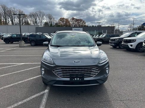 Certified 2022 Ford Escape Titanium w/ Titanium Elite Package image 2