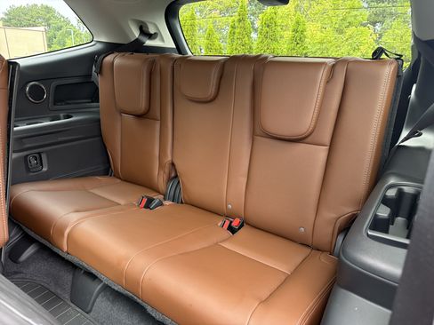 Used 2025 Subaru Ascent Touring AWD/4WD image 10