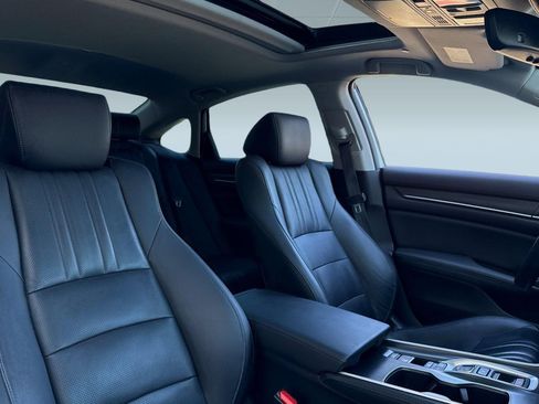 Certified 2021 Honda Accord Touring image 32