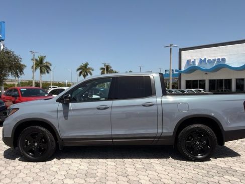 Used 2026 Honda Ridgeline Black Edition image 3