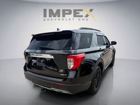 Used 2021 Ford Explorer XLT w/ Equipment Group 202A AWD/4WD image 5