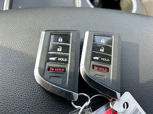 Used 2023 Acura MDX FWD image 42