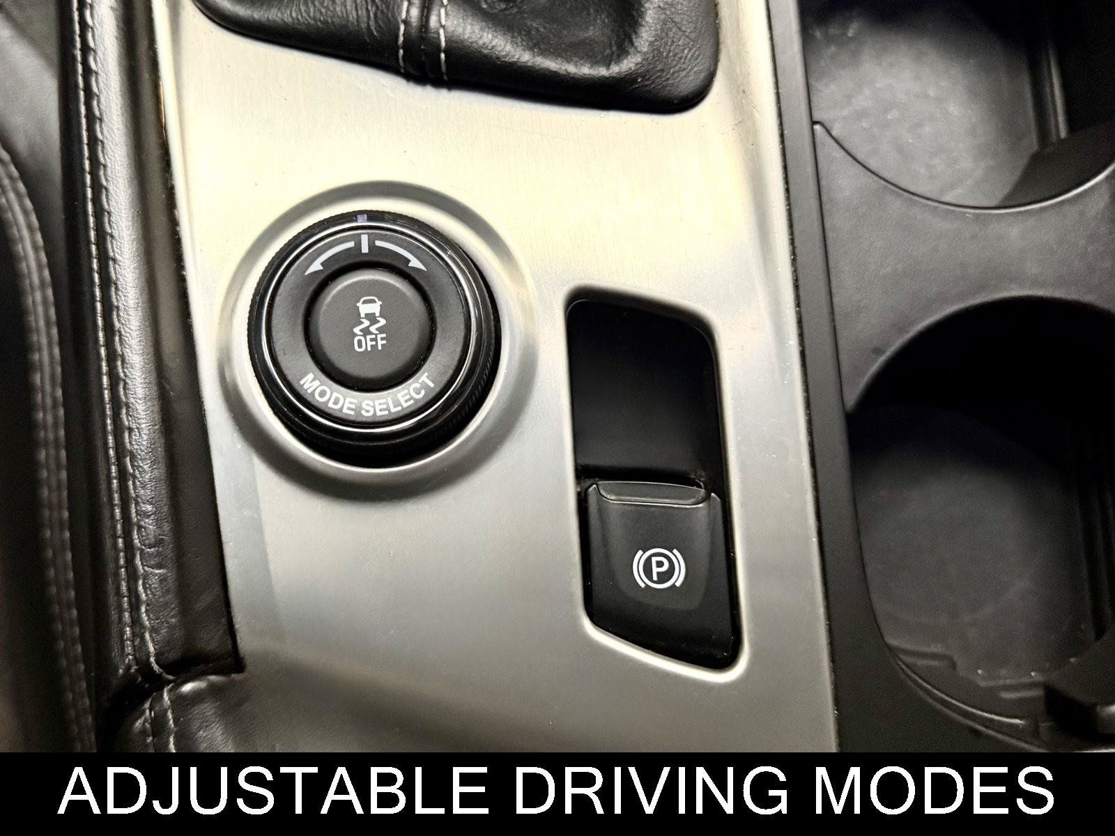 Used 2015 Chevrolet Corvette Z06 w/ 3LZ Preferred Equipment Group RWD image 24
