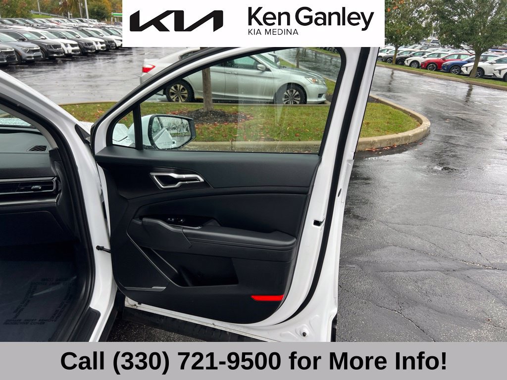 Certified 2025 Kia Sportage EX w/ Premium Package AWD/4WD image 57