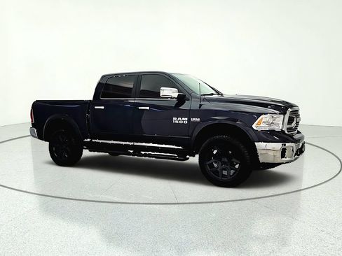 Used 2017 RAM 1500 Limited AWD/4WD image 2