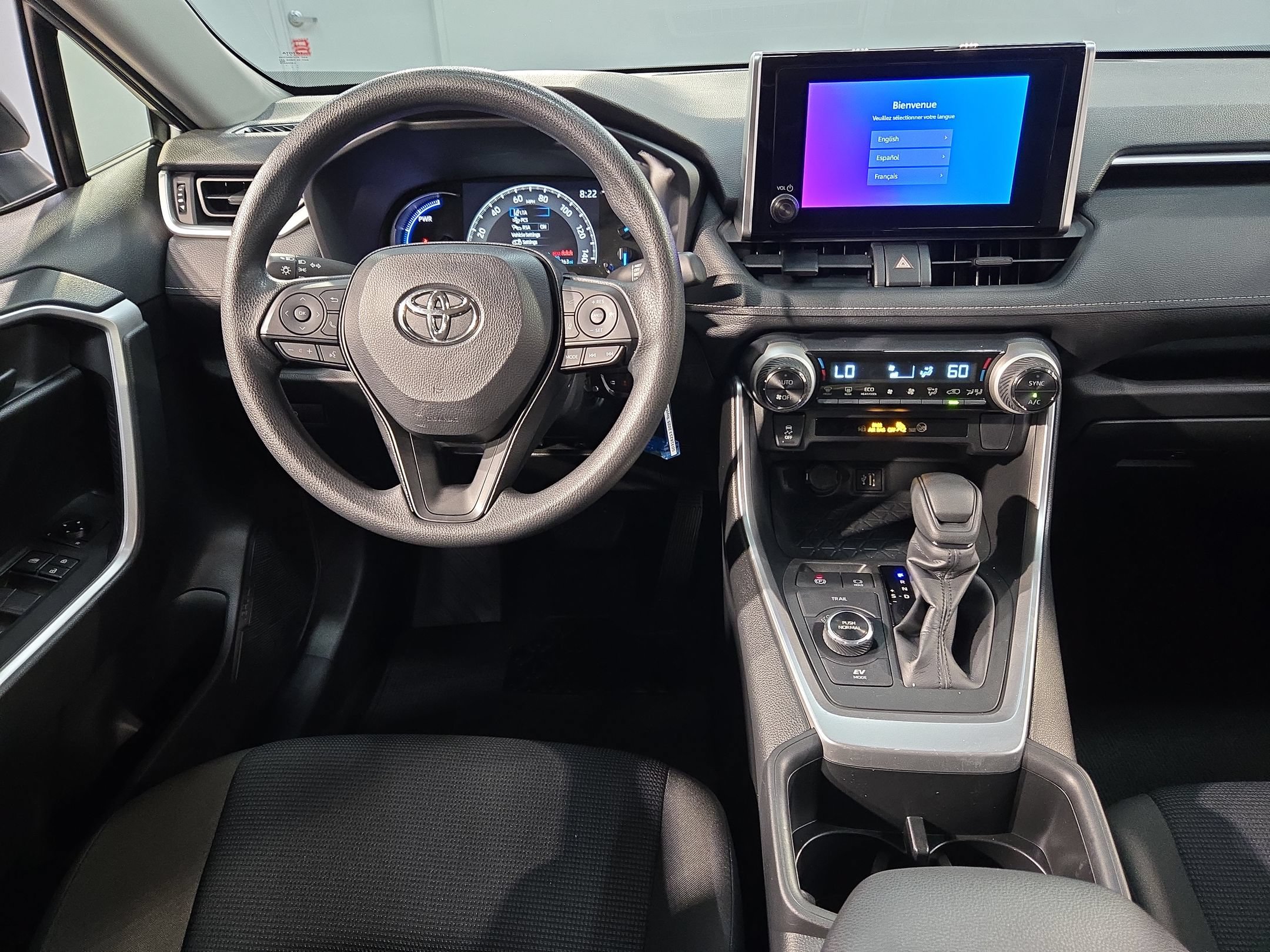 Certified 2025 Toyota RAV4 LE AWD/4WD image 9