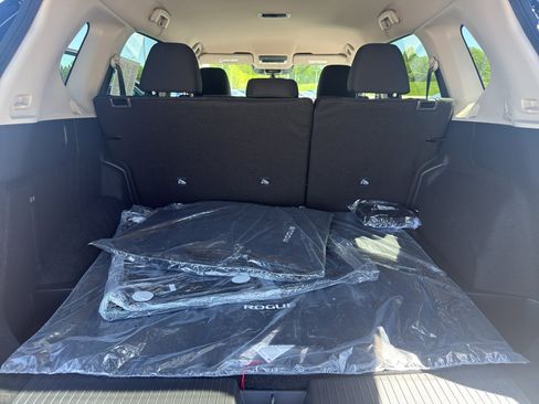 Certified 2026 Nissan Rogue SV AWD/4WD image 35
