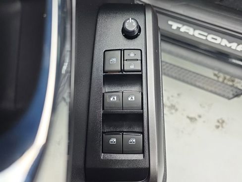 Used 2023 Toyota Tacoma TRD Pro AWD/4WD image 20