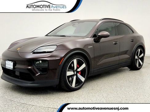 Used 2025 Porsche Macan 4S Electric w/ Premium Package AWD/4WD image 1