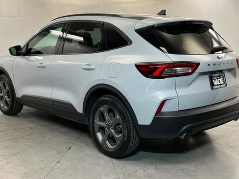Used 2025 Ford Escape ST-Line image 3