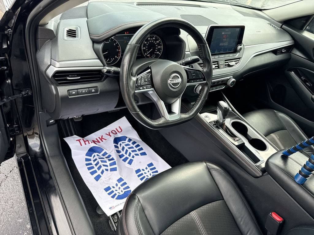 Used 2024 Nissan Altima 2.5 SR FWD image 13