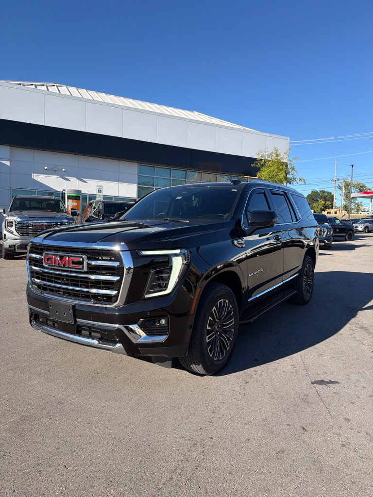 Used 2025 GMC Yukon Elevation AWD/4WD image 5