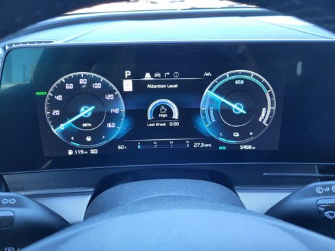 Used 2025 Kia Sportage SX Prestige image 10