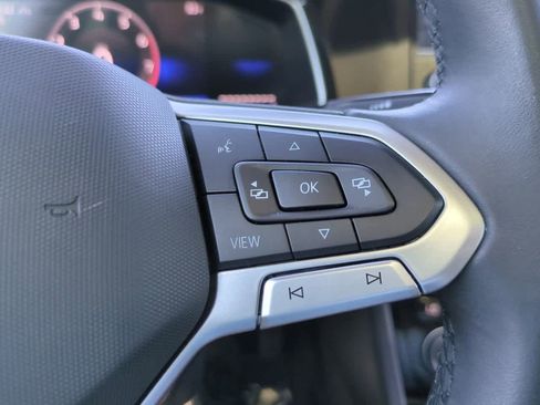 Used 2024 Volkswagen Jetta SE w/ Panoramic Sunroof Package FWD image 25