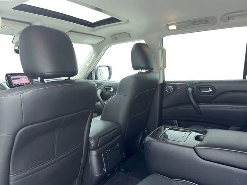 Used 2024 INFINITI QX80 Luxe image 39