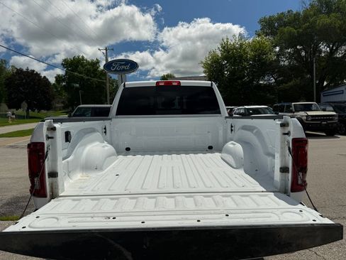 Used 2026 RAM 2500 Laramie AWD/4WD image 11
