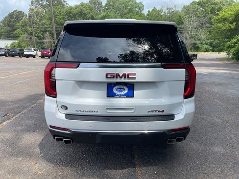 New 2026 GMC Yukon AT4 w/ AT4 Premium Plus Package AWD/4WD image 5