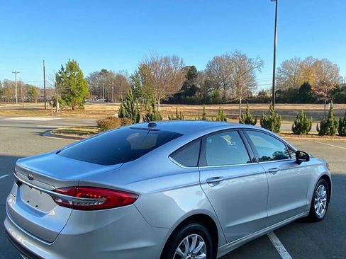 Used 2018 Ford Fusion S image 8