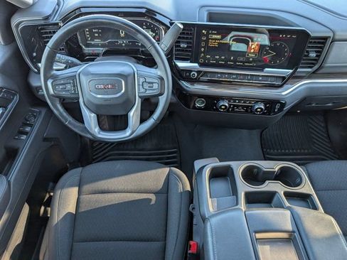 Used 2024 GMC Sierra 1500 Elevation AWD/4WD image 6
