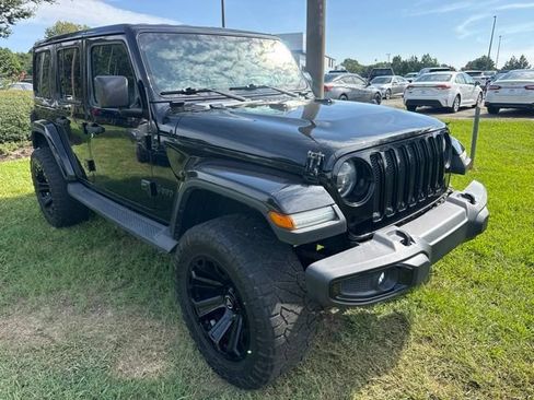 Used 2019 Jeep Wrangler Unlimited Sahara AWD/4WD image 1