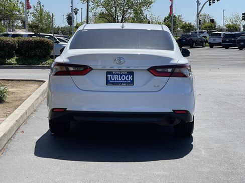 Used 2024 Toyota Camry LE image 11