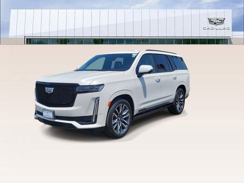 Certified 2024 Cadillac Escalade Sport Platinum w/ LPO, ONYX Package AWD/4WD image 4