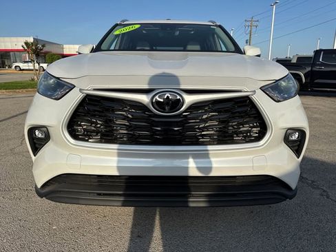 New 2026 Toyota Highlander XLE image 10