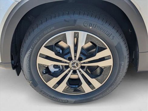 New 2025 Mercedes-Benz GLB 250 image 9