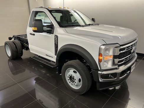 New 2026 Ford F550 4x4 Regular Cab Super Duty image 1
