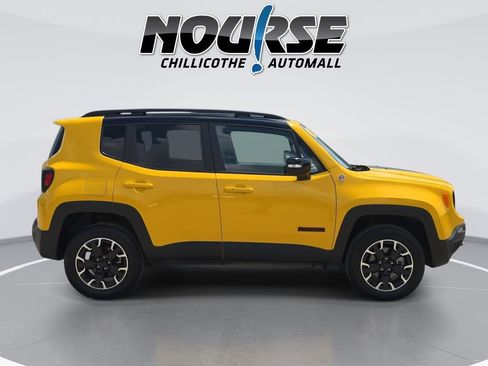 Used 2023 Jeep Renegade Trailhawk AWD/4WD image 9