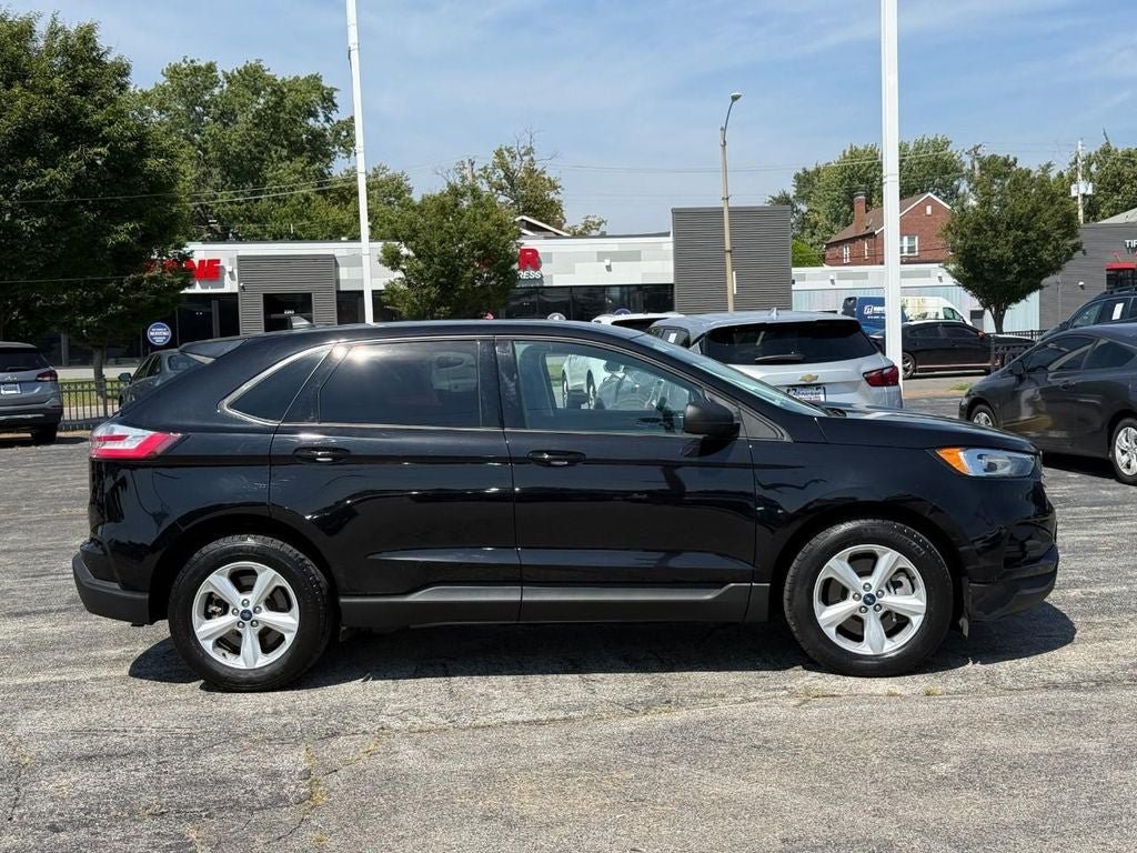 Used 2022 Ford Edge SE AWD/4WD image 5
