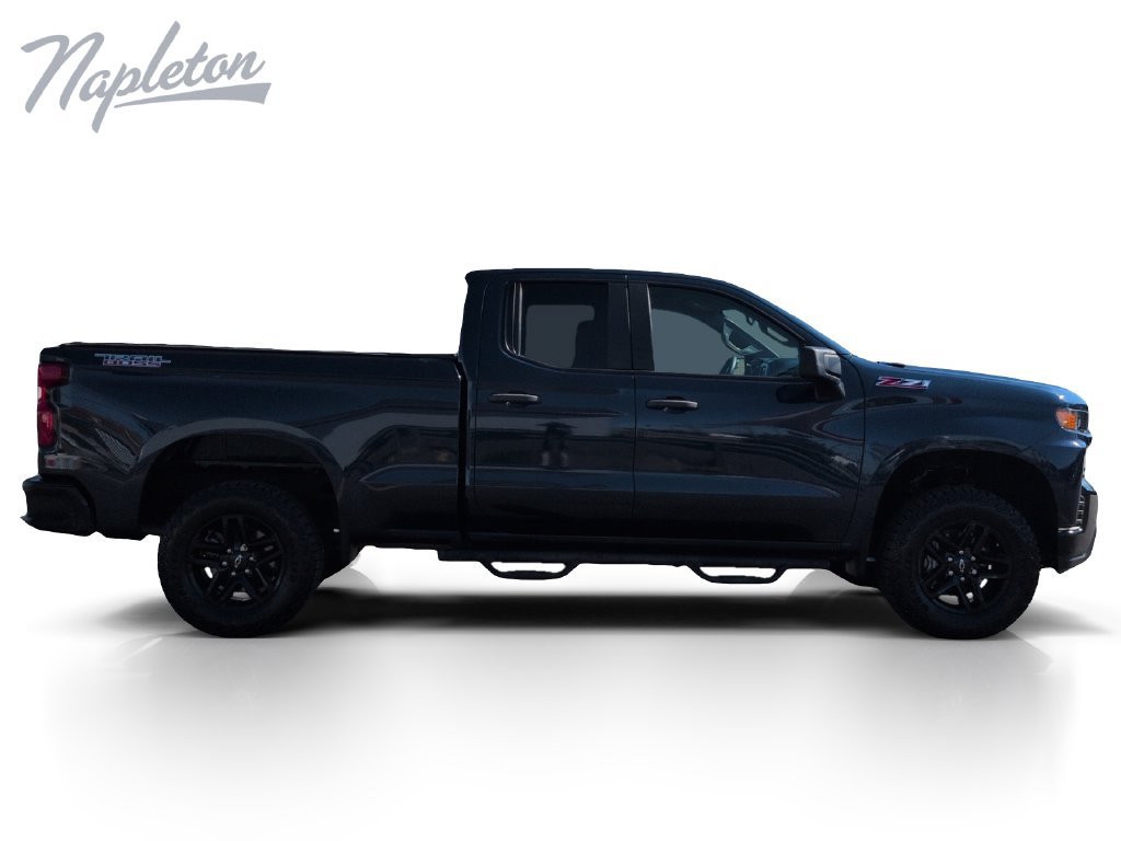 Used 2020 Chevrolet Silverado 1500 Custom Trail Boss w/ Custom Convenience Package AWD/4WD image 7