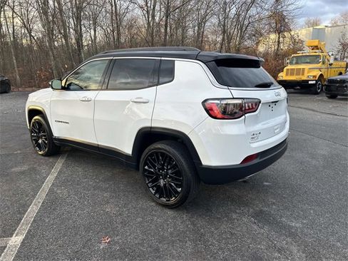 Used 2023 Jeep Compass Limited image 6