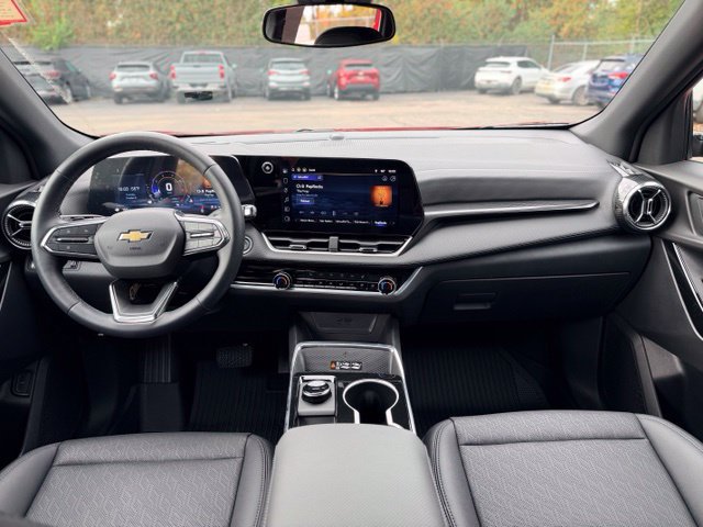 Used 2026 Chevrolet Equinox LT w/ Convenience Package II FWD image 21