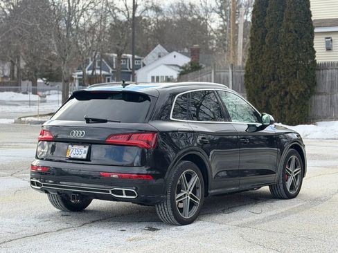 Used 2019 Audi SQ5 Prestige w/ Prestige Package image 4