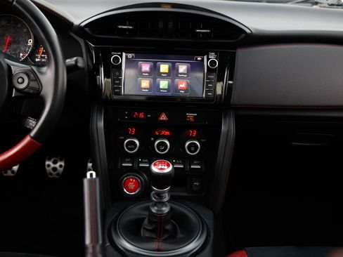 Used 2018 Subaru BRZ tS image 41