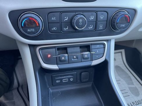 Used 2022 GMC Terrain Denali w/ LPO, Floor Liner Package image 26