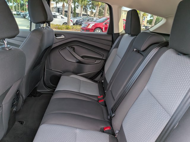 Used 2017 Ford Escape SE FWD image 16
