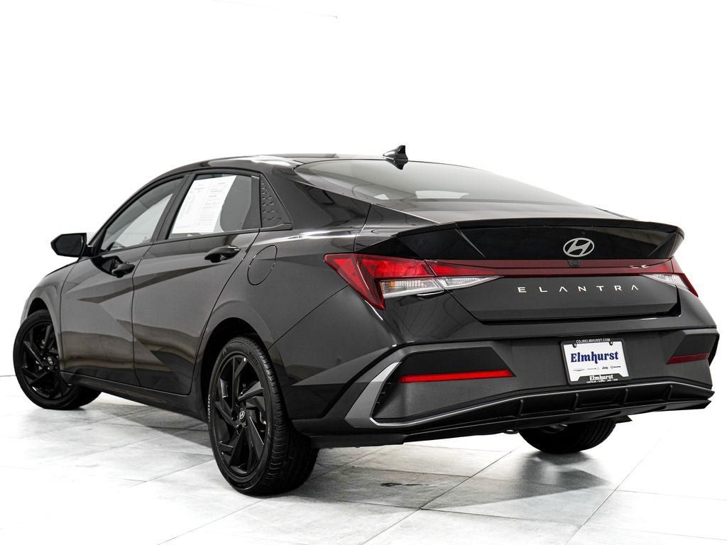 Used 2026 Hyundai Elantra Sport FWD image 5