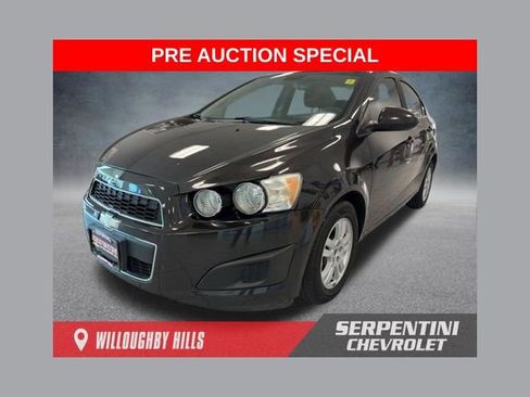 Used 2013 Chevrolet Sonic LT FWD image 1